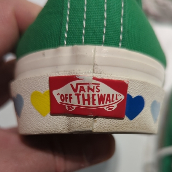 Vans Green Style 44 Sneakers with Colorful Heart Accents M 6, Very Cool!!! - Picture 13 of 16